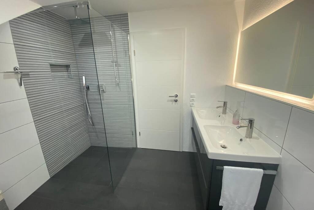 Ferienwohnung Blackforest フィリンゲン・シュヴェニンゲン エクステリア 写真